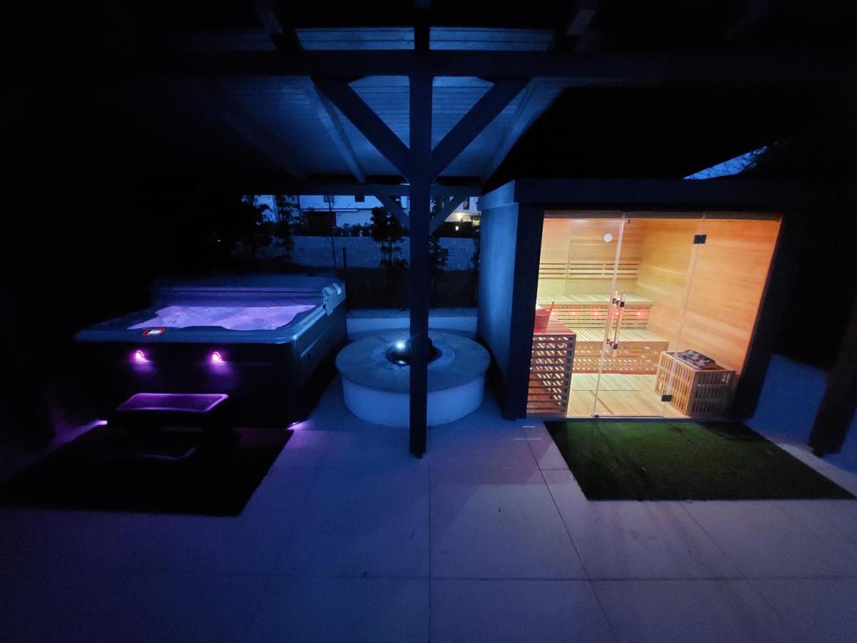 Fuege Villa Luxury & Wellness Balatonfüred Exteriör bild